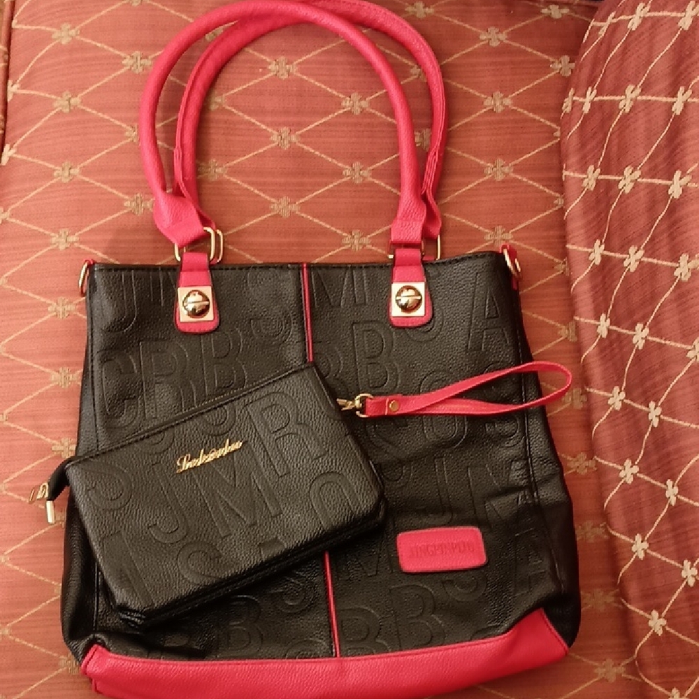 Chic Jingpin Piju Black and Red Tote Bag Set